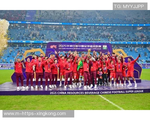 全球足坛风云人物解析有影响力的足球明星如何改变比赛和文化